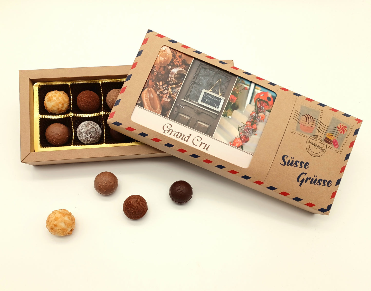 Postkarten-Pralinenbox mit 12 Pralinen (130g)